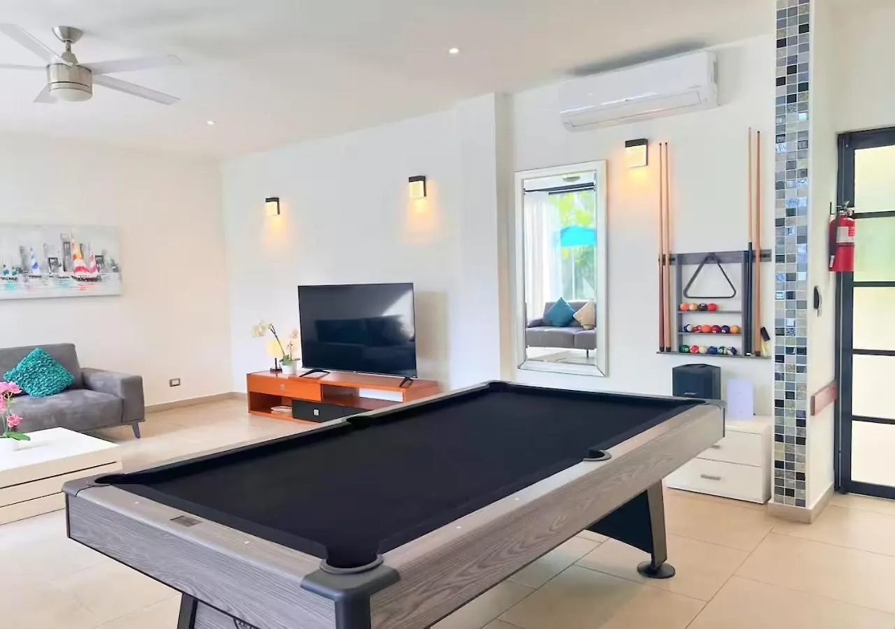 Villa Pearl, 5 Minutes Walk To The Private Beach Playa del Carmen 0*,  México